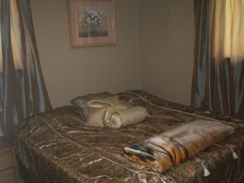 Chalkley'S Sandy Bay Cottage Resort Nipissing Beach Room photo